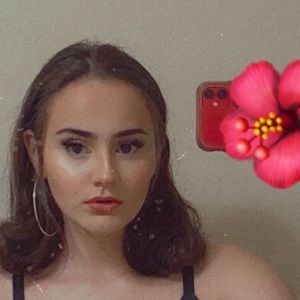 Meet your Posher, Karina